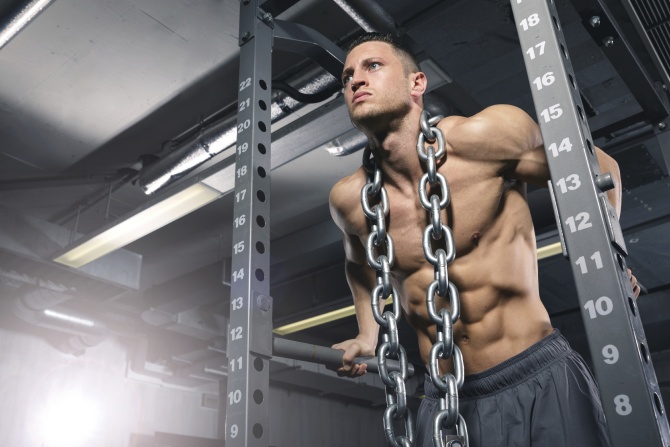 Chest Dips With Chains