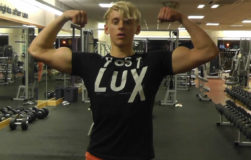 bodybuilder-workout-pic-jed-hassell-teen-bodybuilder-natural-culturist-2011-npa-south-east-competition-04-workout-ElAiXj